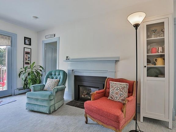 5th image of 9 Charles St #1