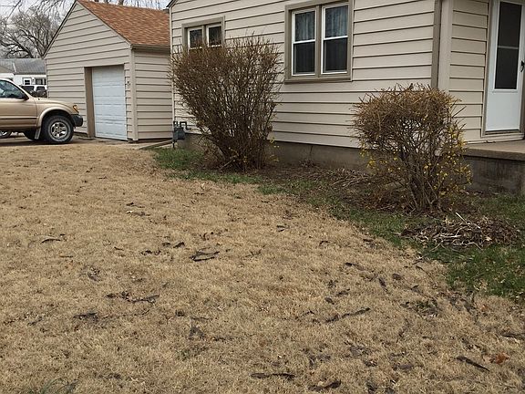 2nd image of 810 S Fredrick Dr