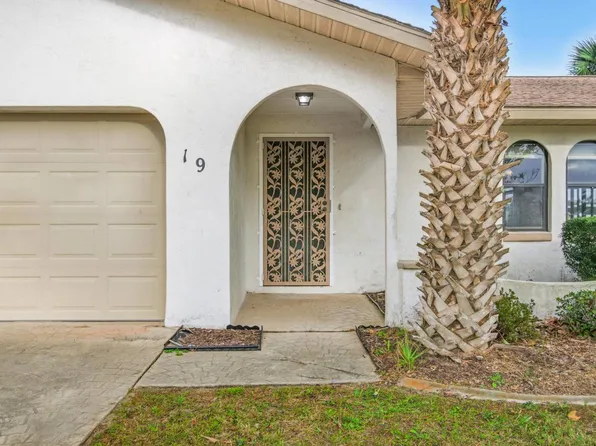 19 Colonial Ct, Palm Coast, FL 32137