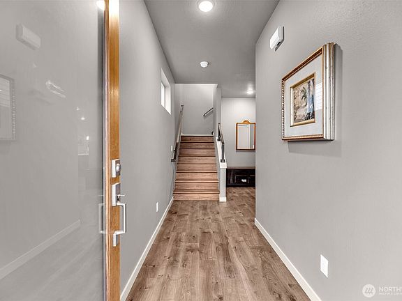 3rd image of 12318 NE 116th Street