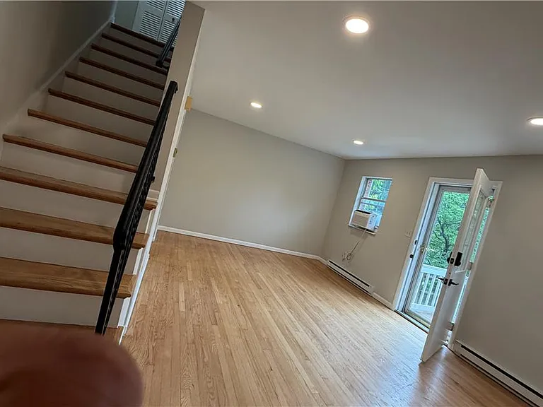 1809 Frankenfield St — Photo 10