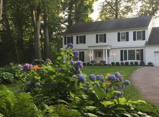 82 Sawmill Ln, Greenwich, CT 06830