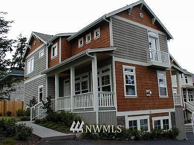 1st image of 15120 A 37th Avenue NE