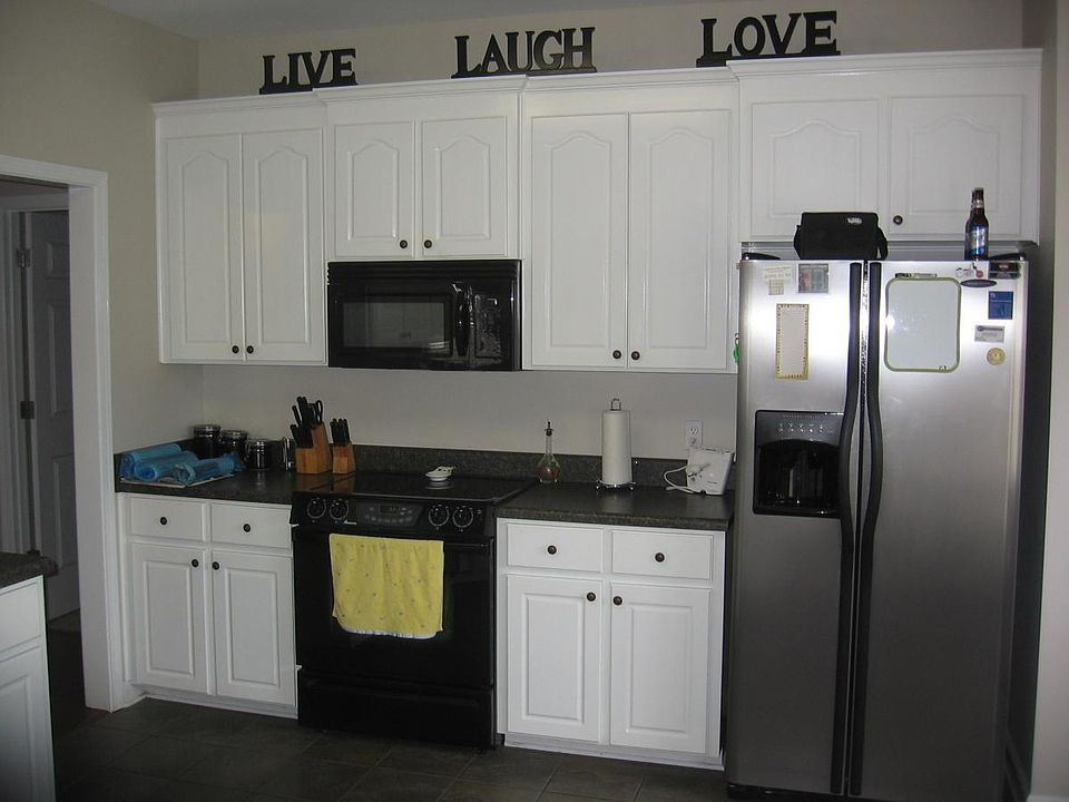 2nd image of 304 Ontario Dr