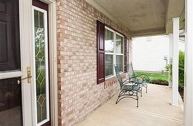Relaxing front porch.