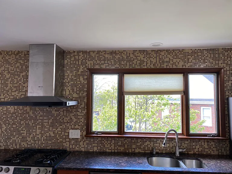 522 Riverside Ave — Photo 8