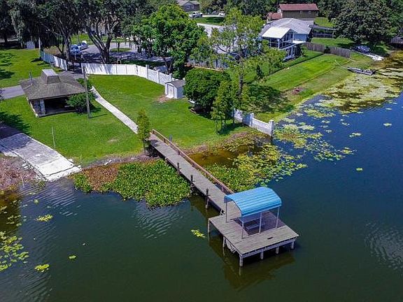 3rd image of 1120 Lady Elaine Dr