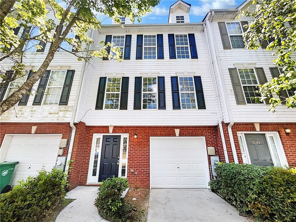 1st image of 5691 Strathmoor Manor Cir