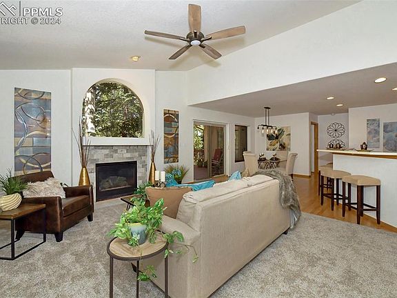 3rd image of 1390 Windflower Ln