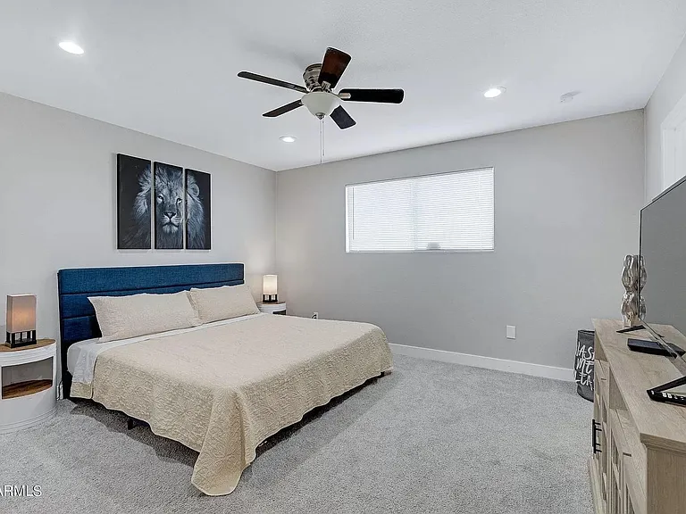 1834 E Alameda Dr — Photo 16