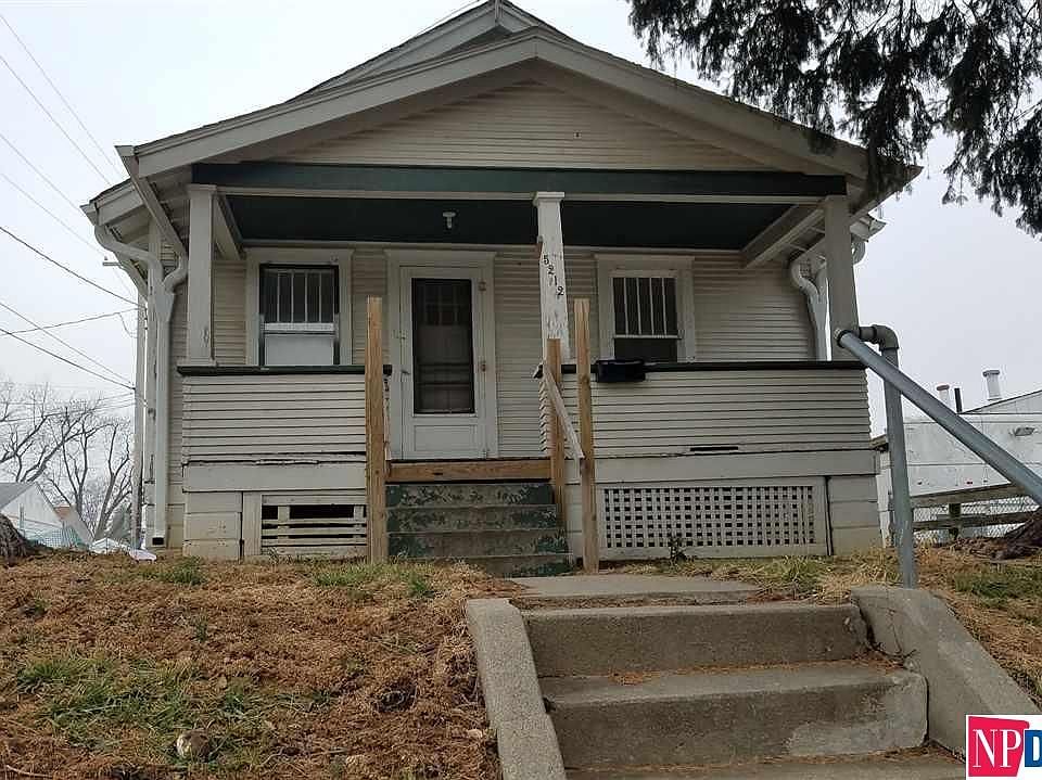 1st image of 5212 S 38th St