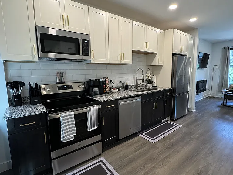 205 State St #3 — Photo 6