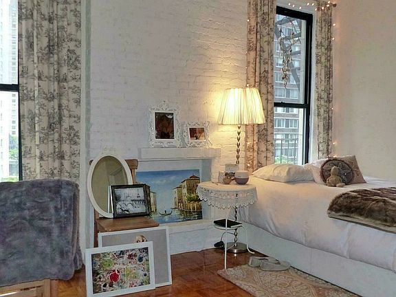 3rd image of 2020 Broadway APT 3E