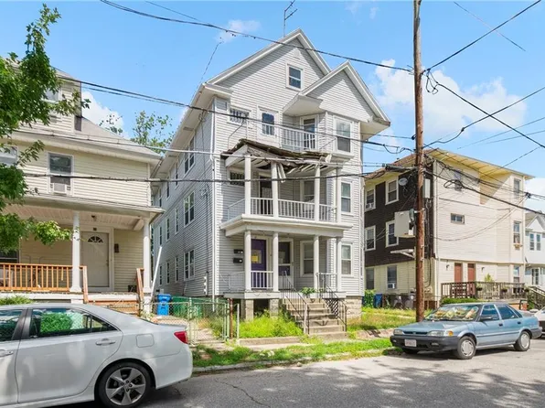 25 Villa Ave, Cranston, RI 02905