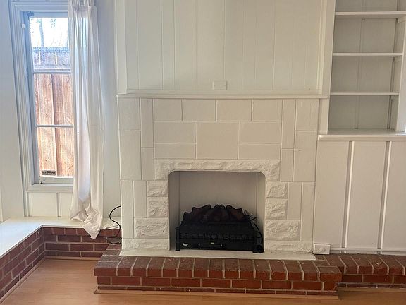 4th image of 1024 Elsinore Ave