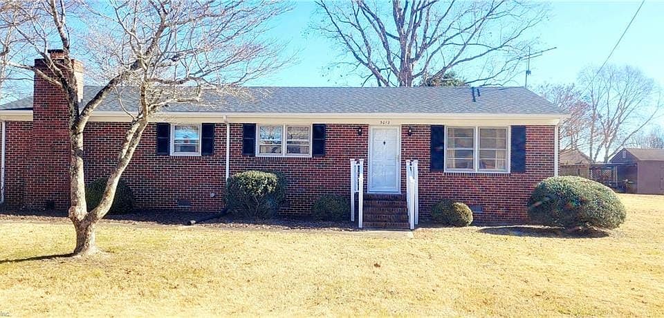 1st image of 3012 Woodlawn Dr
