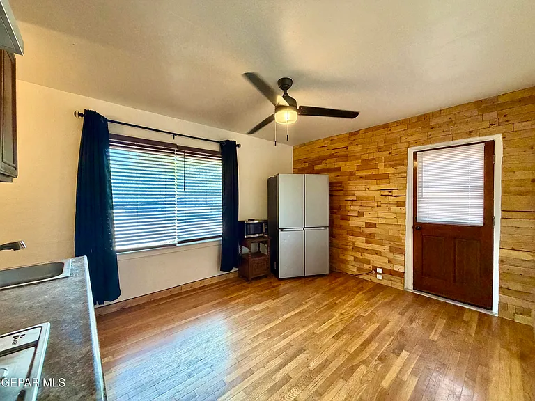 7404 Franklin Dr #B — Photo 6