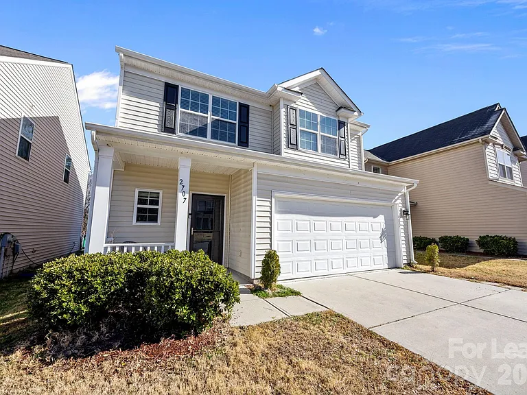 2707 Hunters Moon Ln — Photo 1