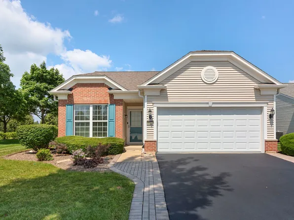 3364 Comstock Ct, Mundelein, IL 60060