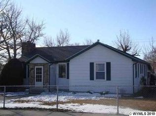 416 E Walnut St, Rawlins, WY 82301