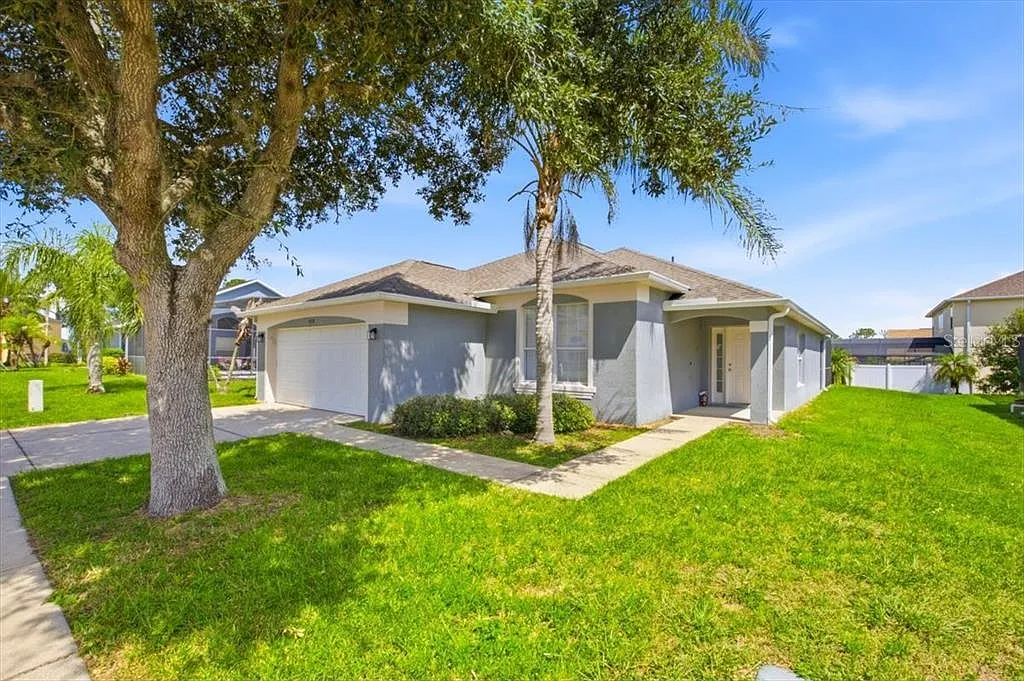 4 bed, 3.0 bath, 1546 sqft, $2,550 — Photo 2