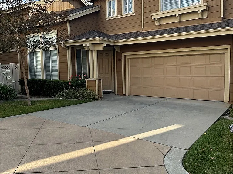 408 Middlebury Ct — Photo 1