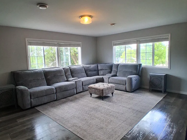 6109 Grand River Rd — Photo 6