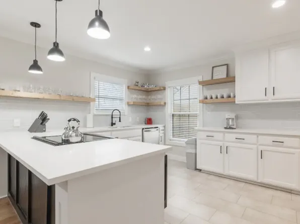 4535 Calmont Ave, Fort Worth, TX 76107