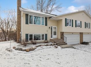 9844 Cavell Cir, Bloomington, MN 55438