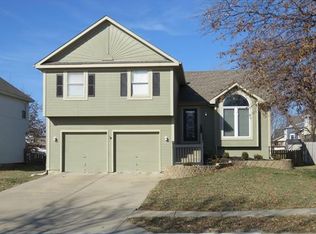 17220 W 156th Ter, Olathe, KS 66062