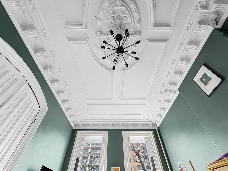 26 Saint James Pl #1 — Photo 4