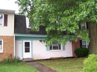 215 Hamilton Rd, Chambersburg, PA 17201