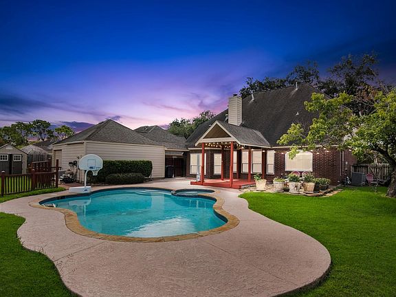 4th image of 803 Colony Glen Ct