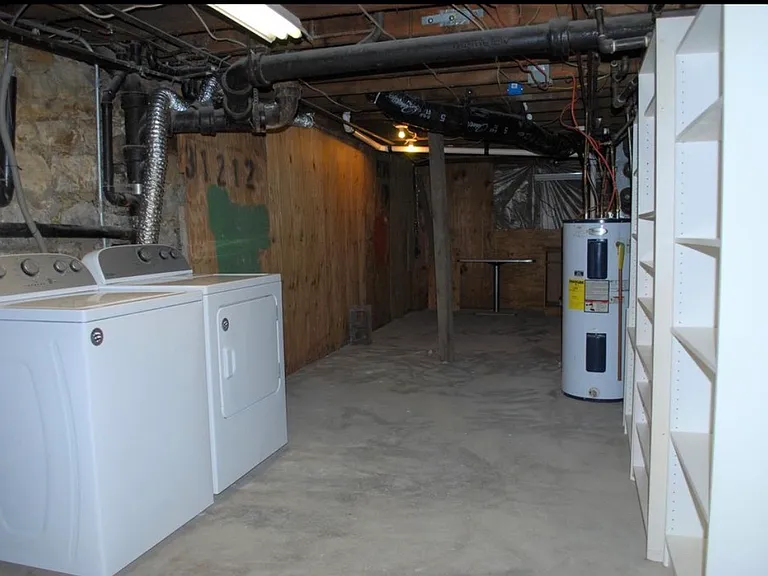 711 E Platte Ave #1 — Photo 17