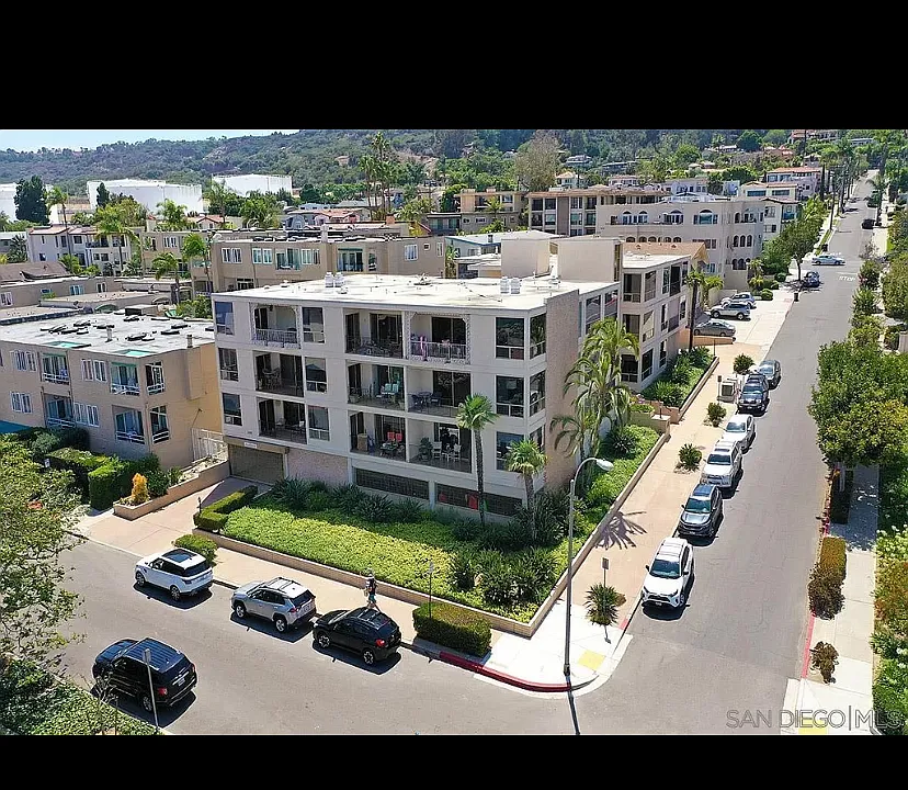 390 San Antonio Ave #2