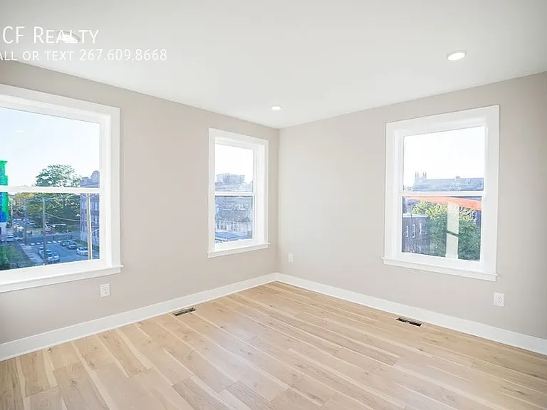4926 Locust St #3R — Photo 7