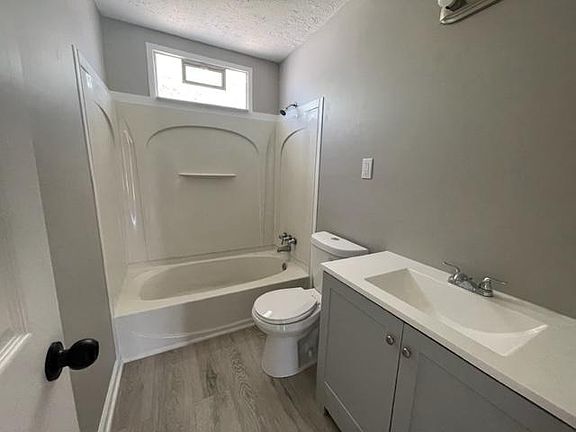 5th image of 4521 W 149th St