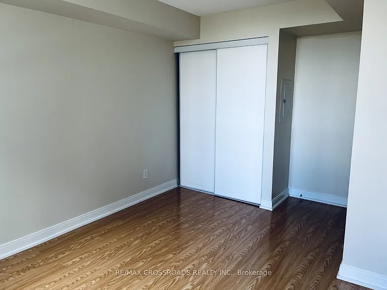 25 Viking Ln #658 — Photo 4