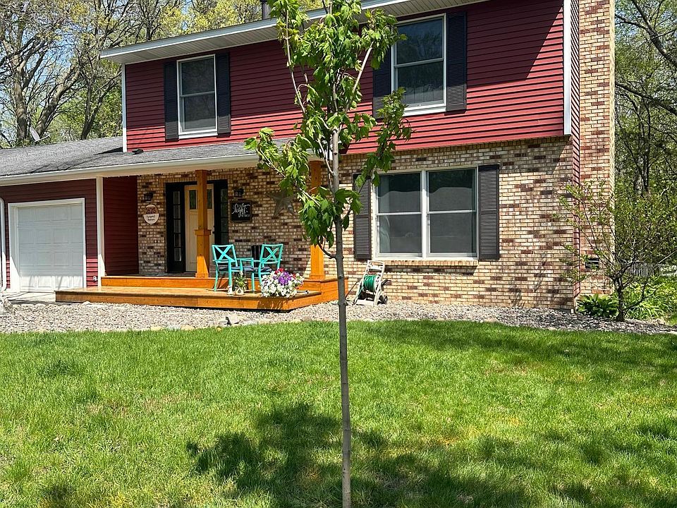 1st image of 26215 Freeport Ave