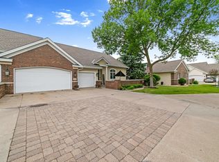 16717 49th Pl N, Plymouth, MN 55446