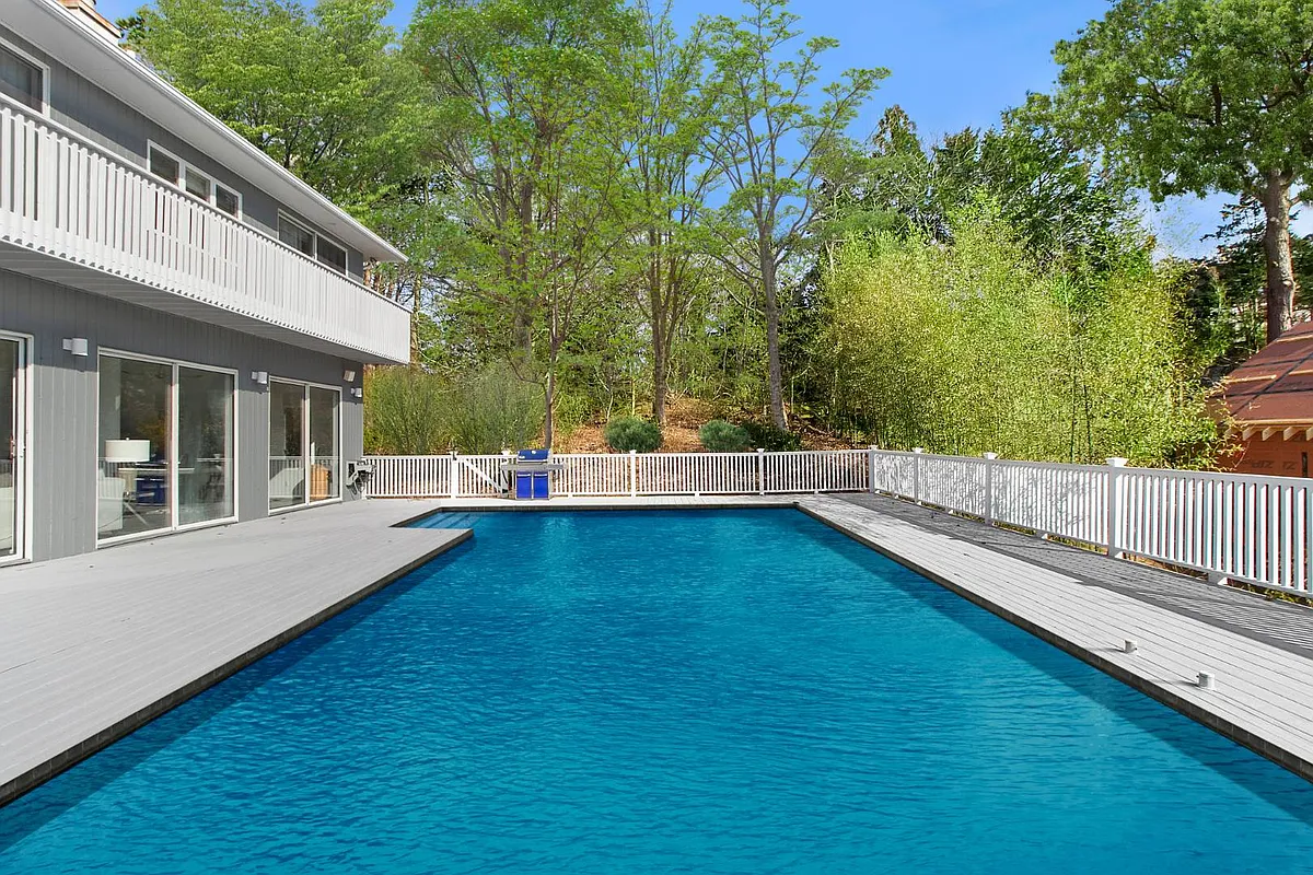 Building Photo - 22 Maylen Dr