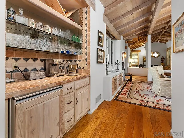 17240 Avenida De Acacias — Photo 7