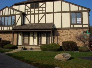 201 Lac Sainte Claire Dr, Saint Clair Shores, MI