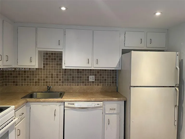 4174 Inverrary Dr #903 — Photo 10