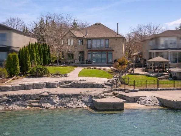4 Lakeside Dr, Hamilton, ON L8E 5C1