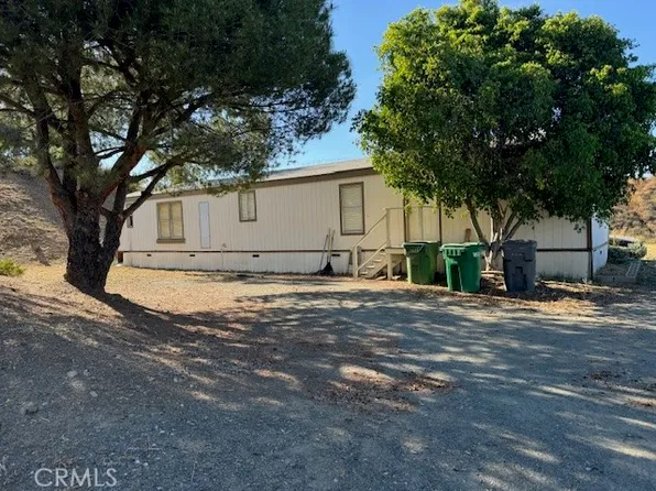 1725 Galloway Ln, Corona, CA 92881