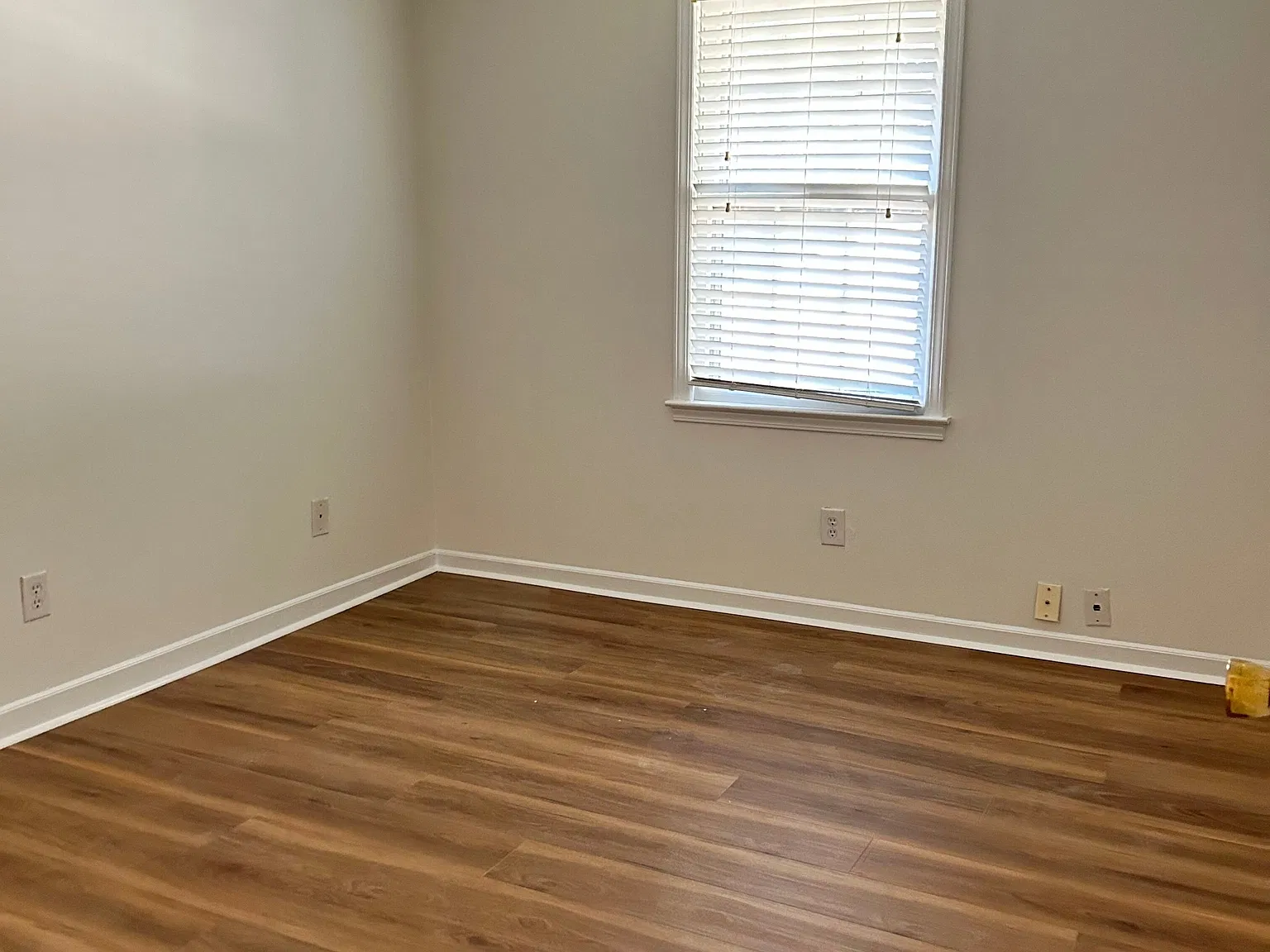 32 Oakwood Dr - 1 — Photo 4