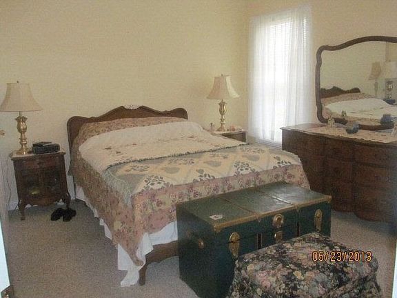 5th image of 1585 McHugh Ct