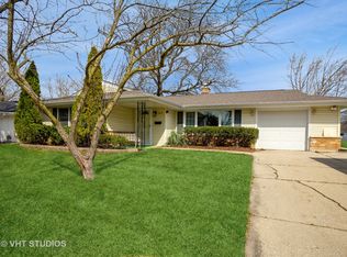 1412 Hampton Ln, Schaumburg, IL 60193