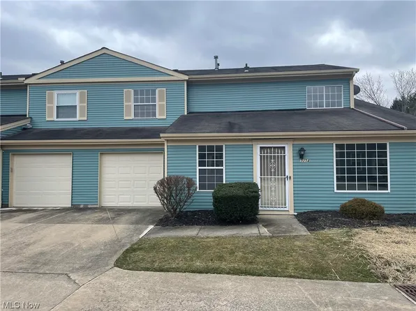 7354 Forsythia Ln #98, Northfield, OH 44067